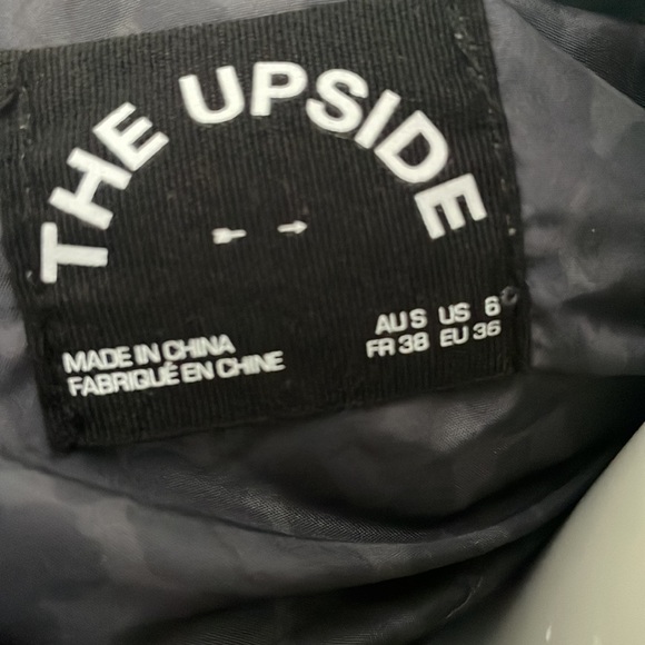 The Upside Snow Leopard windbreaker jacket - Picture 8 of 11